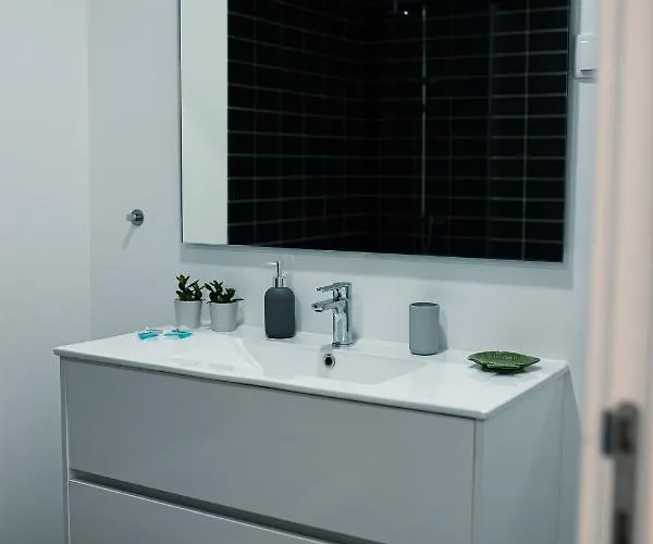 Swordfish Sea View Apartment *