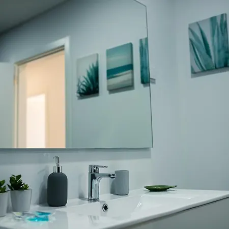 شقة Swordfish Sea View